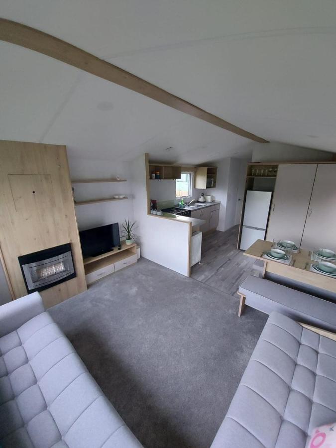 Woofles Luxury Caravan At Knaresborough Lido Bagian luar foto